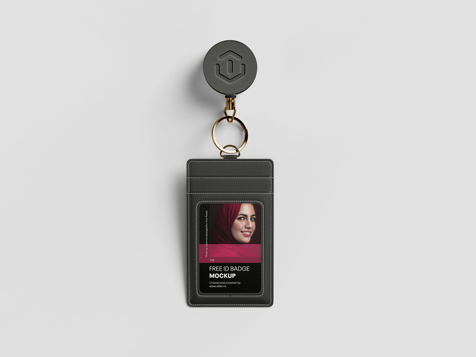 带钥匙环的黑色正面工牌卡套员工卡套证件套样机模型Mockup .psd素材